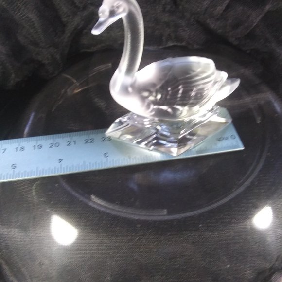 Goebel Swan Frosted Lead Crystal Figurine Paperweight very polished bottom - Picture 11 of 14